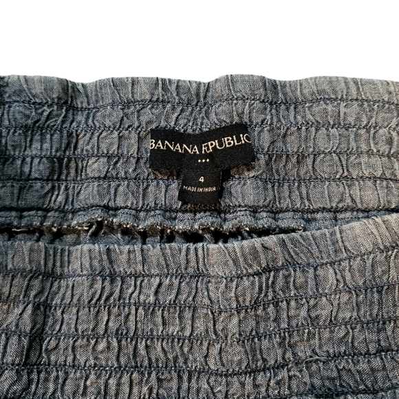 G43 Banana Republic Size 4 Blue Chambray A-Line Skirt - Picture 2 of 4